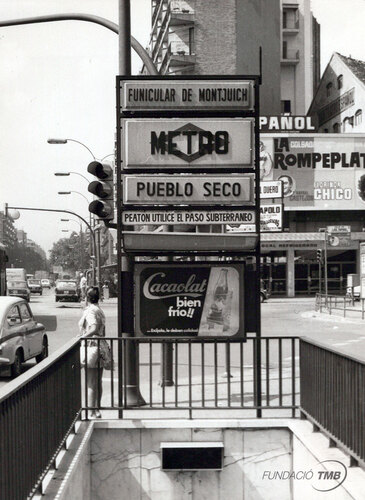 Als anys 70, l'estació de Paral·lel portava el nom de Pueblo Seco / Foto: Arxiu TMB