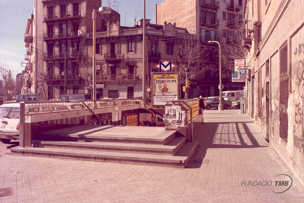 Llacuna es va inaugurar el 1977 com a part de la línia IV i amb el nom de Luchana / Foto: Arxiu TMB