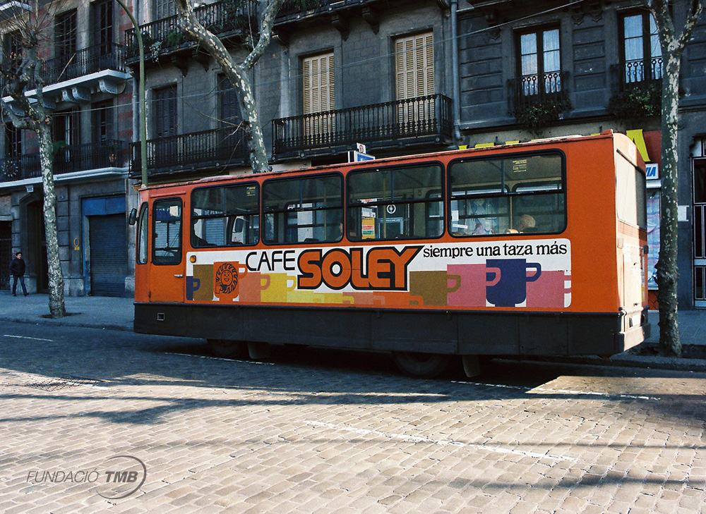 Els Ebro van estar en servei uns 15 anys, aquí en una imatge del 1984 / Foto: Fundació TMB