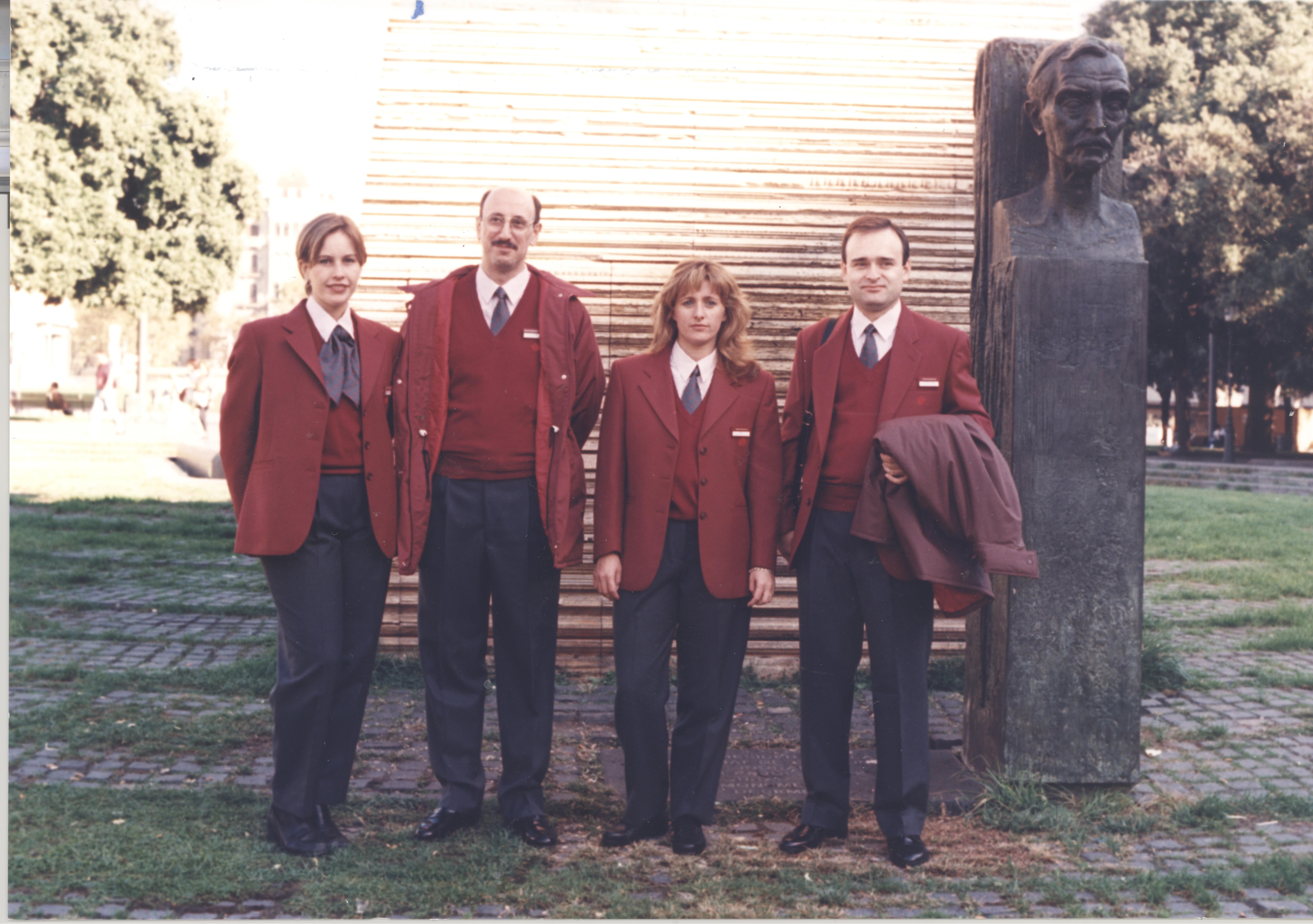 Empleats de metro i bus als anys 90 / Foto: TMB