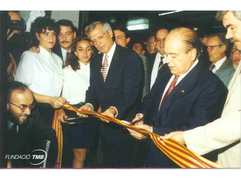 El President de la Generalitat, Jordi Pujol, inaugura la nova línia 2 l'any 1995 / Foto: Arxiu Fundació TMB