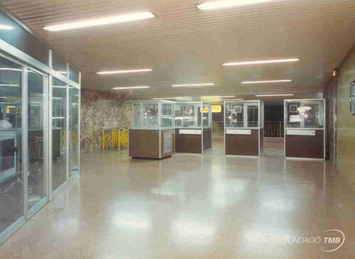 Aspecte del vestíbul de l'estació de Barceloneta L4 l'any 1977 / Foto: Arxiu Fundació TMB (Puigfarran)