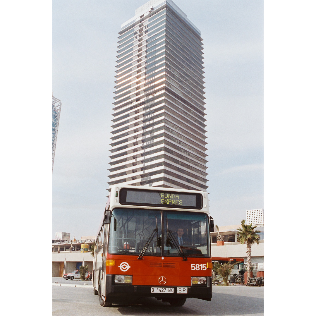 Inauguració de la nova línia de bus 60, també coneguda per "Ronda Exprés". / Autor: Arxiu TMB