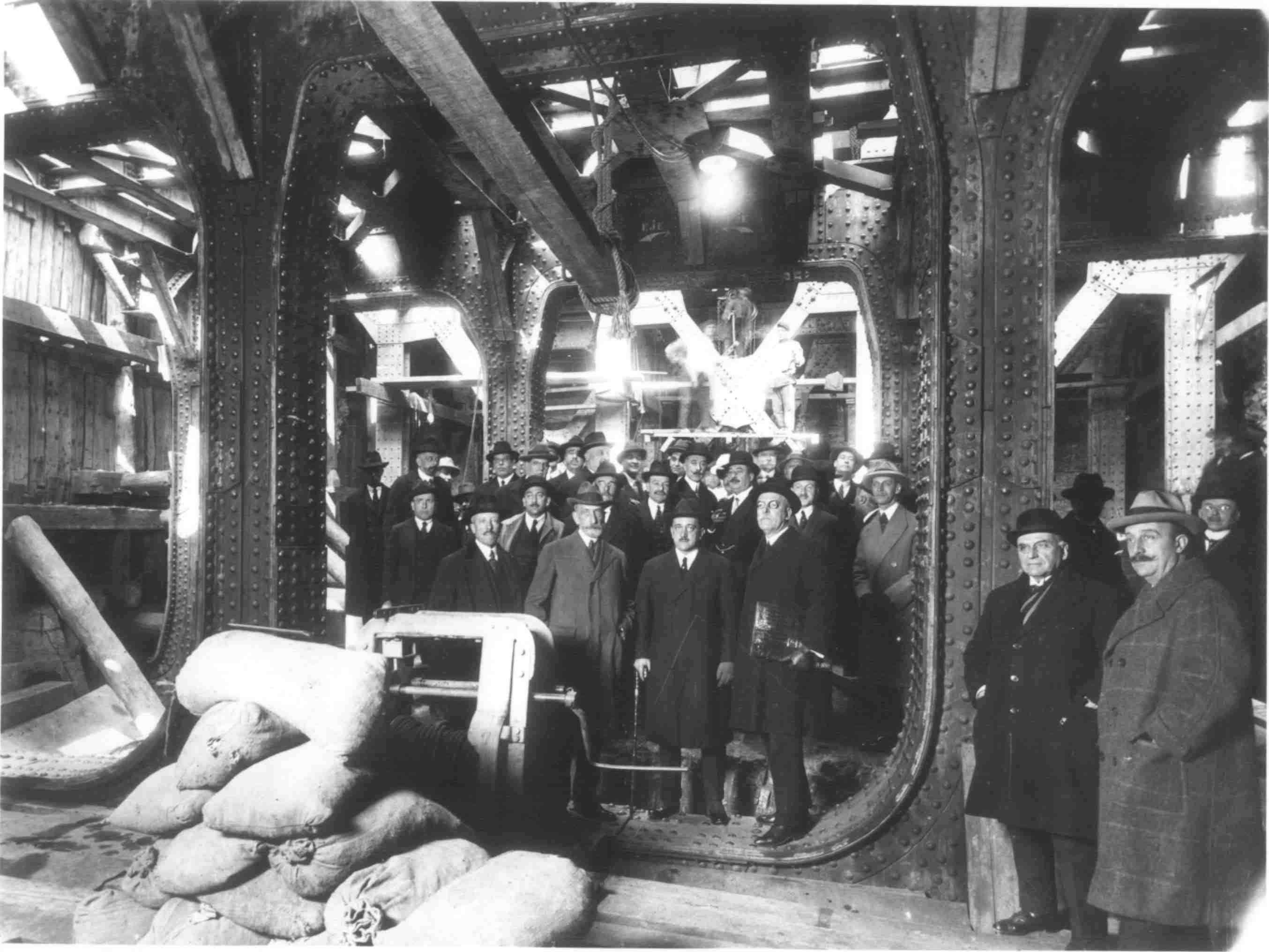 Visita d'obres al pont de ferro de Catalunya / Foto Arxiu TMB