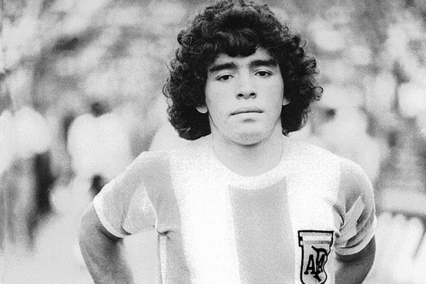 Maradona el dia del debut amb la selecció argentina, el 1977 / Foto: El Gráfico