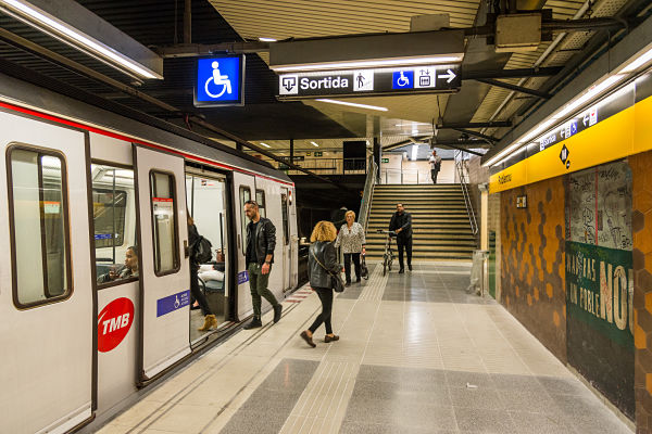 Estació Poblenou, a la línia 4 de metro / Foto: Arxiu TMB