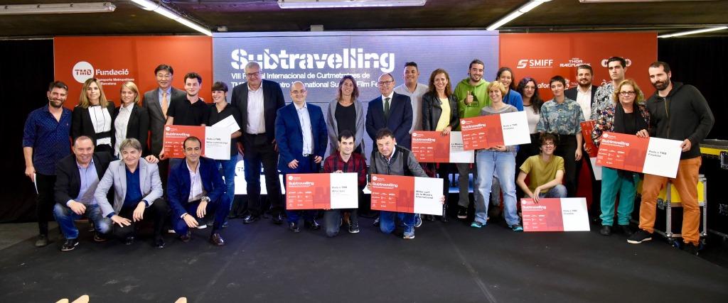 Els premiats del Subtravelling 2017 amb directius de TMB i patrocinadors / Foto: Pep Herrero (TMB)