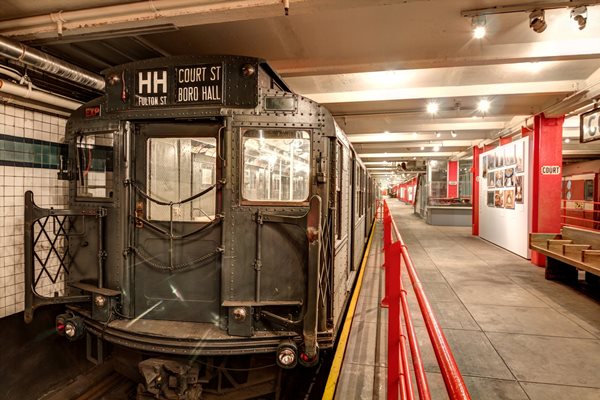 El tren R1/9 del metro de Nova York torna cada any a sorprendre els viatgers / Foto: New York Transit Museum
