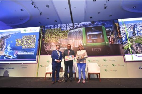 TMB present a l'assamblea general d'ALAMYS celebrada a Lima. /Foto: TMB