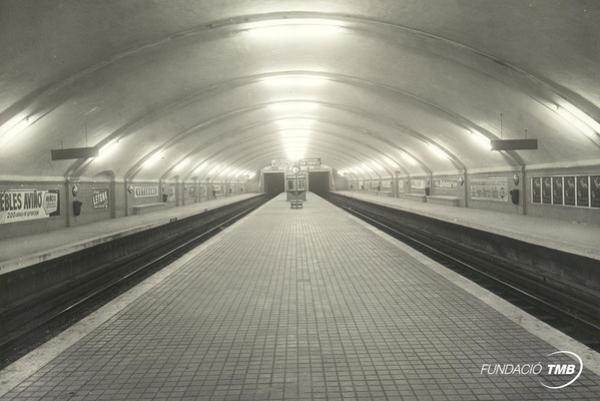 L'estació Navas l'any 1957. Foto Puig Farran / Arxiu Fundació TMB