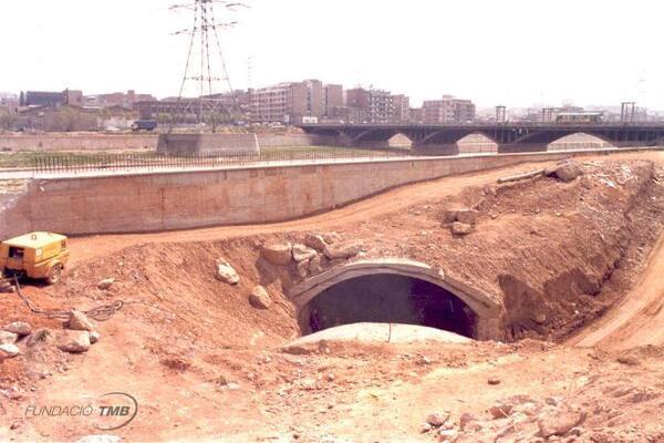 Obres de construcció del túnel del tram Torras i Bages - Santa Coloma / Arxiu TMB