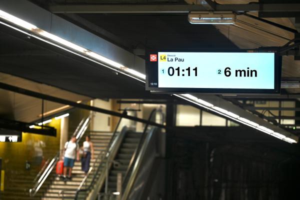 Noves pantalles d'informació a l'usuari de metro. /Foto: PEP HERRERO (TMB)