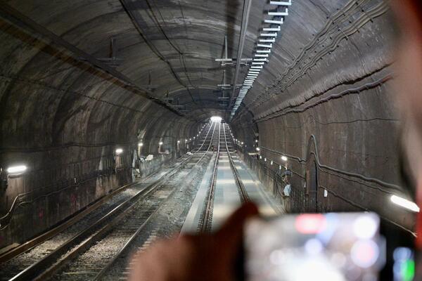 Les obres a la L5 han permés renovar integralment 5 km de via / Foto: TMB