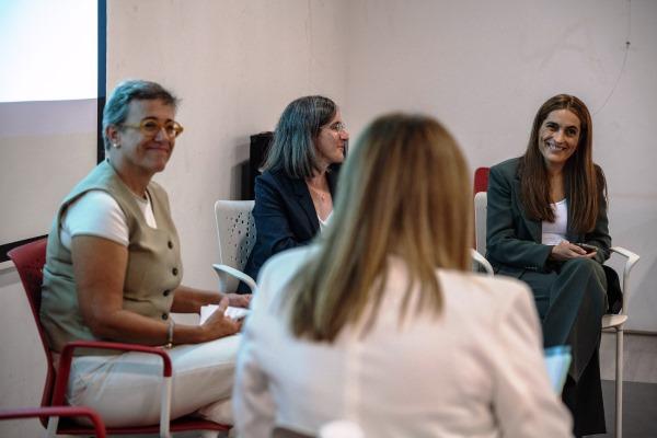 Raquel Díaz participa a la taula rodona de l'acte del passat dimecres a l'Espai Gaudí / Foto: Pep Herrero 