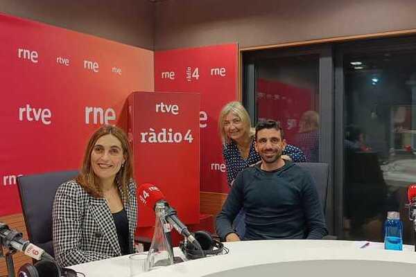 Raquel Díaz Caro durant l'entrevista a Ràdio 4./Foto: TMB