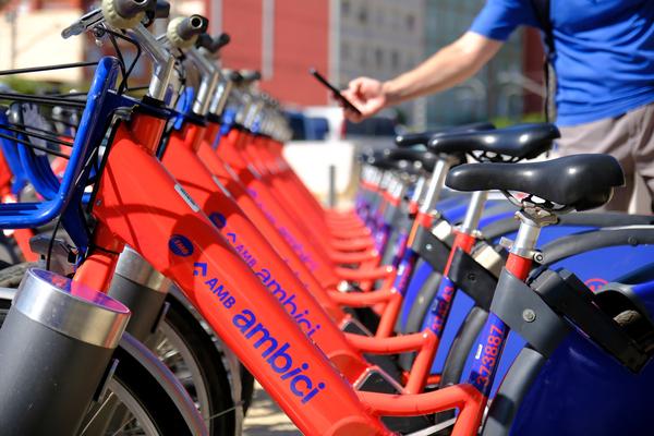 El servei de bicicleta metrpolitana pública AMBici, compta amb la participació de TMB / Foto: AMB