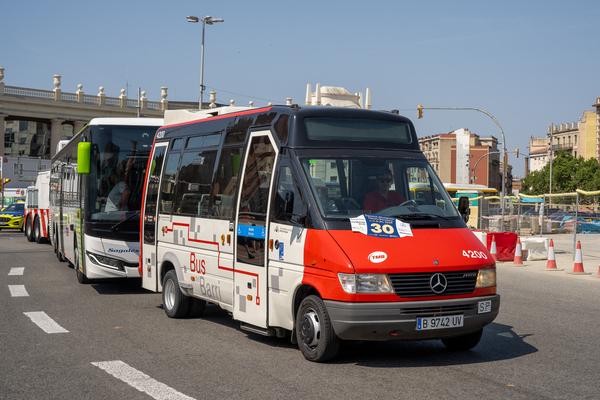 El minibús Mercedes - Sprinter participarà en una obra del Grec 2025 / Foto: Miguel Ángel Cuartero (TMB)