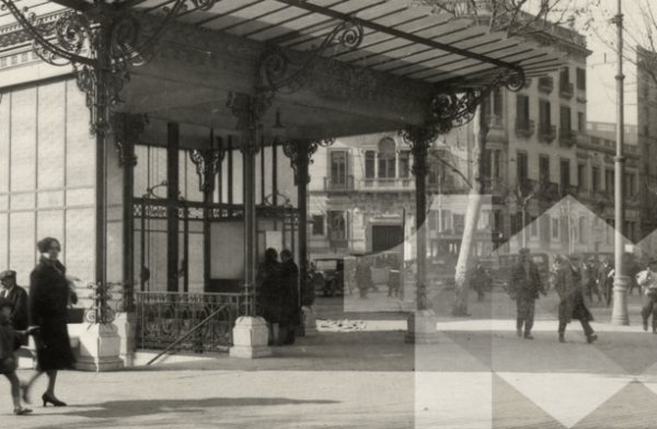 L'edicle d'Urquinaona tenia ascensor i una escala de cargol, aquesta es podrà visitar durant els dies de portes obertes / Foto: Arxiu Fundació TMB