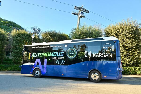 El bus autònom en proves ahir a Montjuïc. /Foto: Eduard (TMB)
