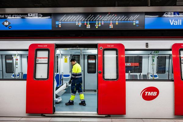 Treballador de la neteja. /Foto: TMB