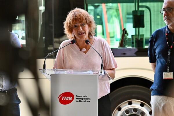 La presidenta de TMB, Laia Bonet, durant la presentació de la nova adquisició. /Foto: TMB