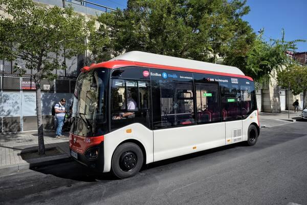 Primer bus de barri elèctric. /Foto: M.A. Cuartero (TMB)
