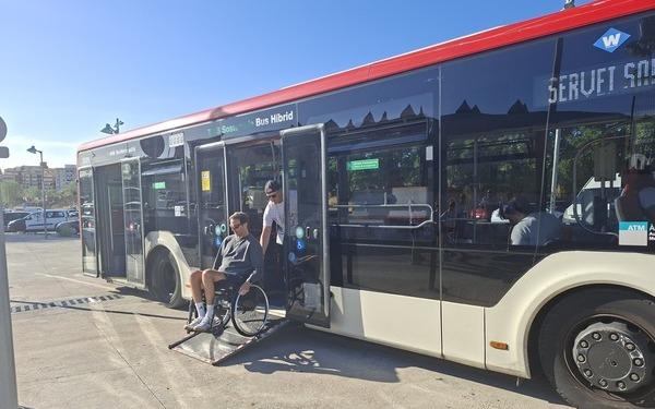 Serveis solidaris de bus. /Foto: TMB