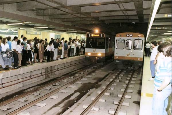 El 8 d'octubre del 1988 es va inaugurar el primer tram subterrani entre les estacions de Beniferri i Hospital / Foto: Facebook Generalitat Valenciana