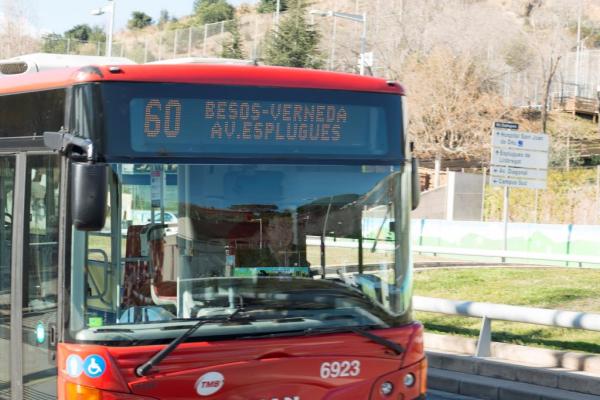 Autobús de la línia 60 a la part alta de Sarrià / Foto: Pep Herrero