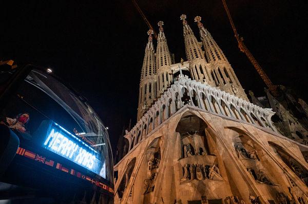 Pas del Barcelona Christmas Tour per la Sagrada Família / Foto: Pep Herrero (TMB)