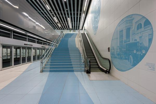 Estació Fira de la línia 9 Sud, dissenyada per Toyo Ito / Foto: Arxiu TMB