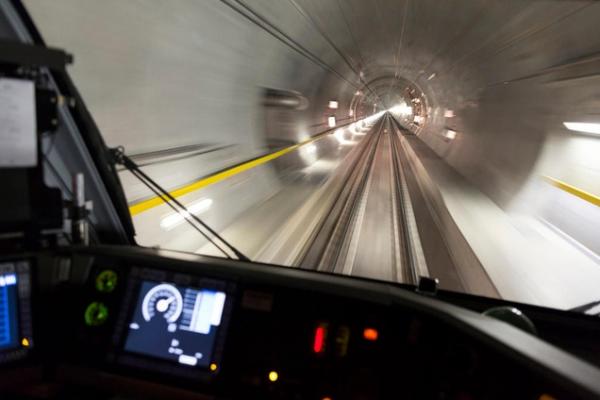 Imatge del túnel des de la cabina del tren / Foto: Keystone
