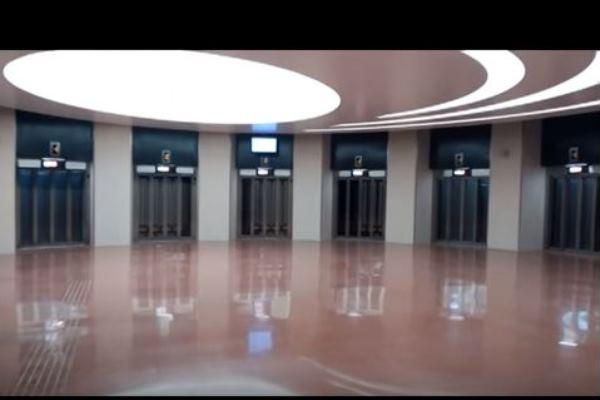 Fotograma del vídeo de música electrònica de ‘Next station remix 2k16’ del Youtube de la L9 Sud