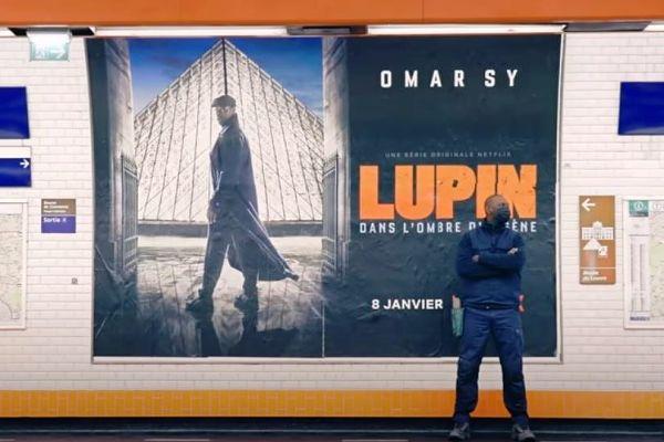 Fotograma de l'anunci promocional de la sèrie 'Lupin' de Netflix amb el seu protagonista Omar Sy al metro de París / Foto: Netflix
