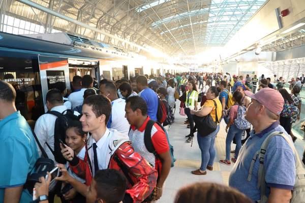 Afluència massiva a la línia 2 de metro / Foto: Metro de Panamá
