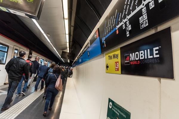 Senyalització especial a l'estació de Collblanc de la línia 5 de metro / Foto: Pep Herrero (TMB)