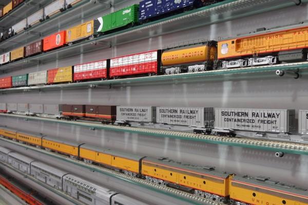 Al museu hi conviuen la maqueta, altres miniatures i material real ferroviari / Foto: Railhome BCN