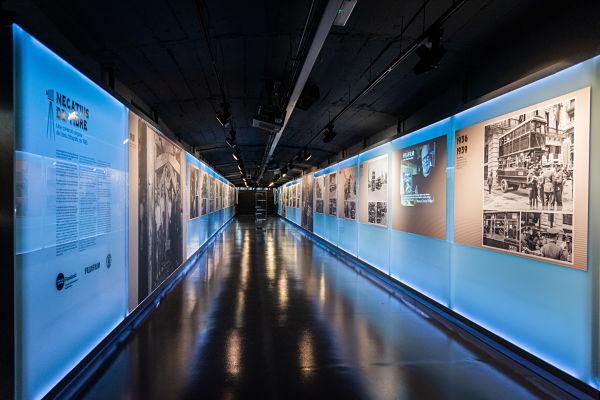 Vista de l'Espai Mercè Sala quan acollia l'exposició de fotografies històriques 'Negatius de vidre' produïda per TMB / Foto: Pep Herrero (TMB)