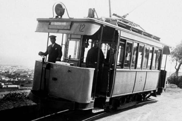 El tramvia de Santa Cruz a La Laguna a principis del segle XX / Foto: Rafel Cedres