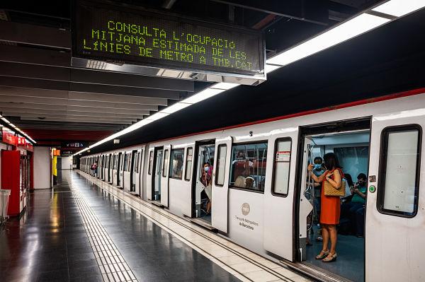 L'estació de metro d'Universitat durant l'estat d'alarma / Foto: Pep Herrero (TMB)