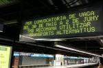 Cartell informatiu de les aturades d'aquesta setmana al metro / Foto: TMB