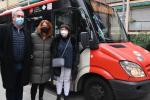 Jacobo Kalitovics, Laia Bonet i Rosa Alarcón en la presentació del bus a demanda a Montbau / Foto: Pep Herrero (TMB)