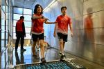 Cronoescalada solidària al metro de Barcelona. /Foto: Pep Herrero (TMB)