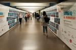 L'enllaç de Passeig de Gràcia vestit amb el mural de fotos