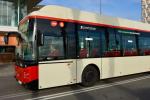 Autobús a la línia D20, una de les que es reforcen / Foto: Pep Herrero