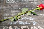 Una rosa sobre el paviment de la Rambla després de l'atemptat / Foto: Ajuntament de Barcelona