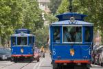 Els tramvies 6 i 7 circulant de pujada i baixada per l'av. Tibidabo.