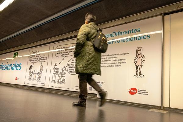 La mostra està exposada al passadís de l'estació Ciutadella-Vila Olímpica (L4) / Foto: Miguel Ángel Cuartero