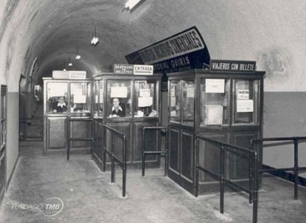 El pati de taquilles el 1955 / Foto: Brangulí (Arxiu TMB)