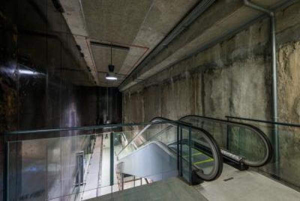 El formigó vist distintiu de l'arquitectura de Parc Logístic / Foto: Pep Herrero El formigó vist distintiu de l'arquitectura de Parc Logístic / Foto: Pep Herrero